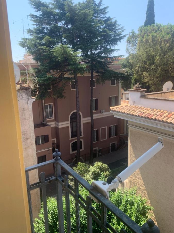 Studio Flat Ultimo Piano In Centro Rome Luaran gambar